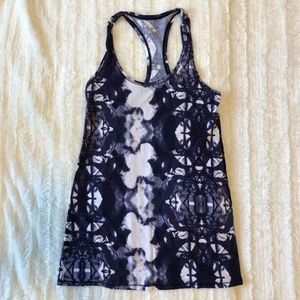 Lululemon Every Yogi Tank Ink Blot White Deep Indigo sz 4